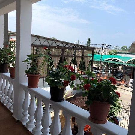 Nina Mini Hotel Gagra Ngoại thất bức ảnh