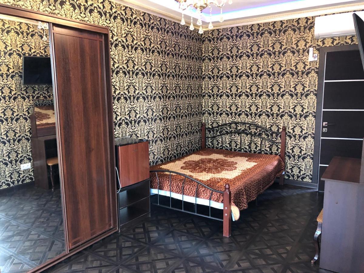 Nina Mini Hotel Gagra Ngoại thất bức ảnh