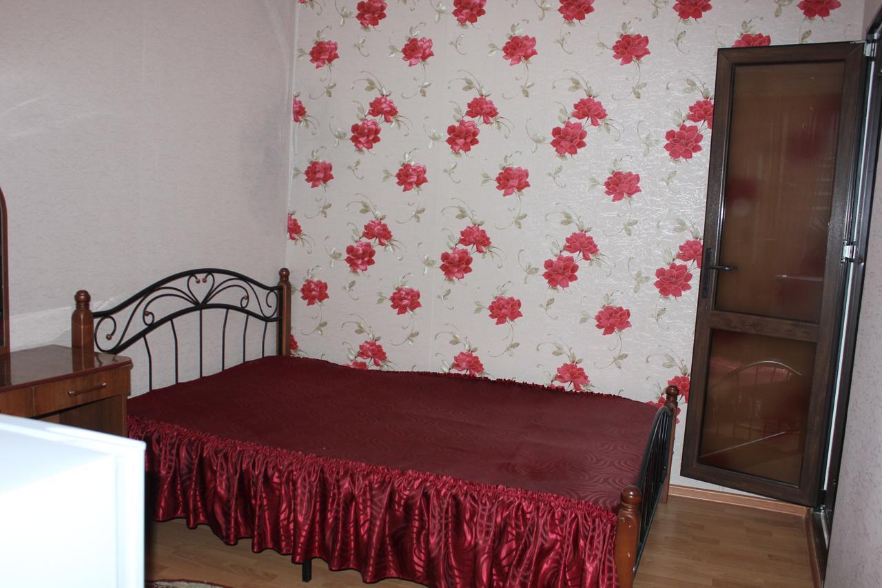 Nina Mini Hotel Gagra Ngoại thất bức ảnh
